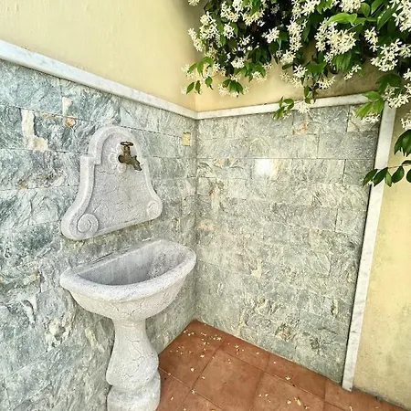 Ampia Casa Con Giardino Viareggio