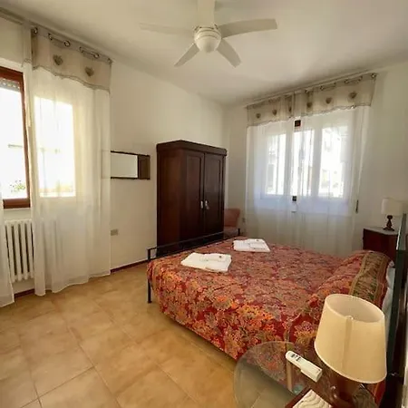 Ampia Casa Con Giardino Apartment Viareggio